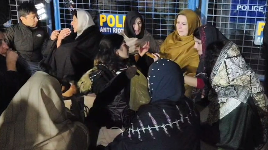 Police crackdown ends PTI sit-in near Adiala Jail