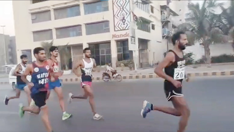 نیشنل گیمز: میراتھن دوڑ پاکستان نیوی کے شہباز مسیح نے جیت لی