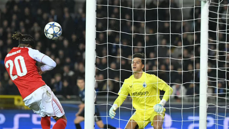 Arsenal crush Club Brugge to keep 100pc Champions League record