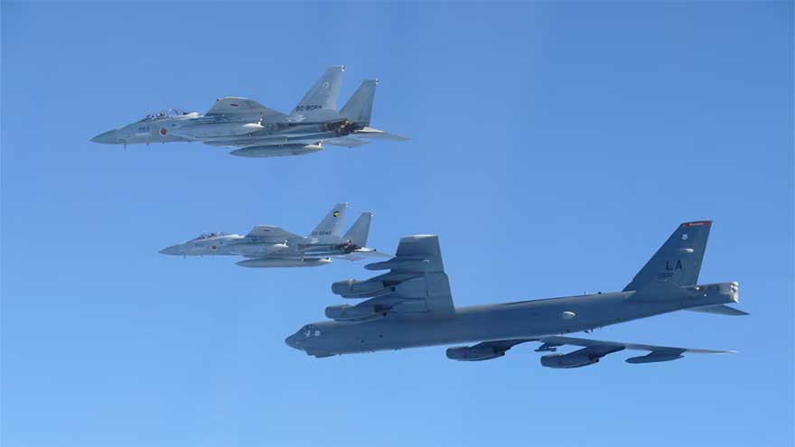 Dunya News US bombers join Japanese jets in show of force after China-Russia drills, Tokyo says
