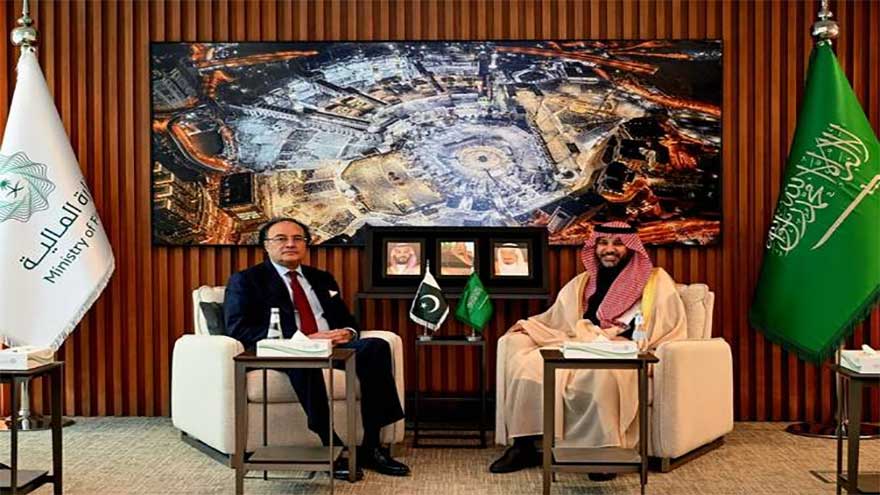 FinMin Aurangzeb, Saudi minister discuss economic cooperation in Riyadh