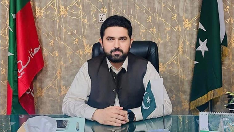 عمران خان اور بشریٰ بی بی کو مسلسل تنہائی میں رکھا جا رہا ہے: سہیل آفریدی