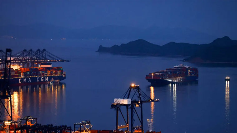 امریکی فورسز کا چین سے ایران جانے والے جہاز پر چھاپہ، دفاعی سامان تباہ