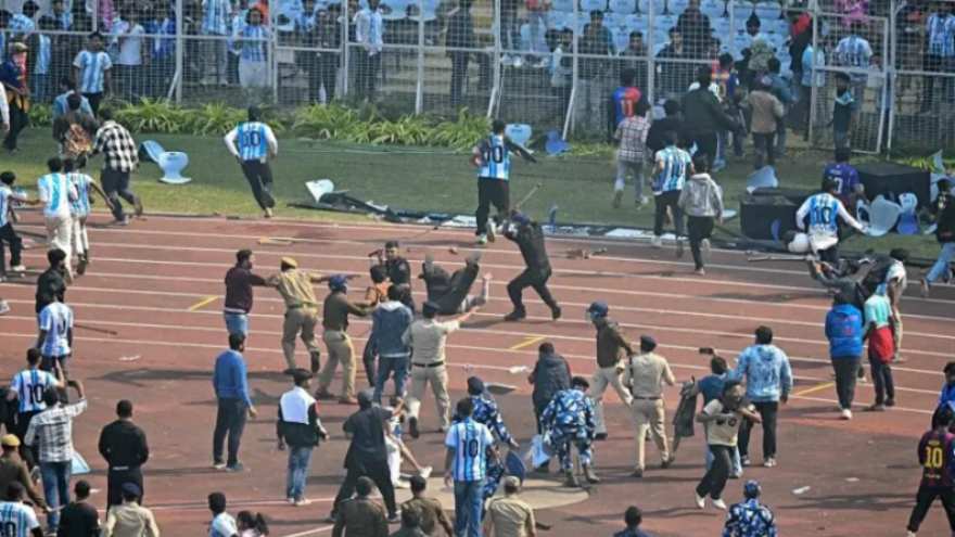 Fans vandalise India stadium after football star Messi's abrupt exit