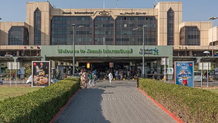 کراچی ایئر پورٹ پر غیرملکی ایئرلائن کے سٹیشن منیجر کی لاش برآمد