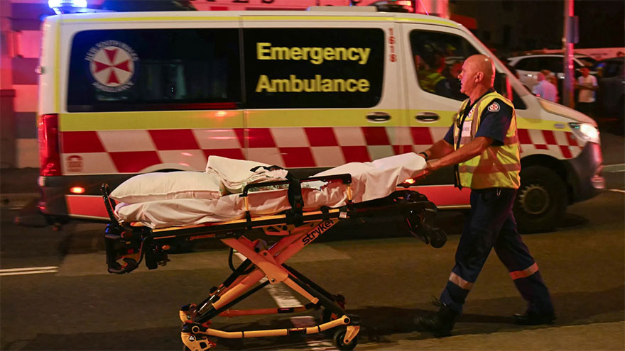 Death toll rises to 16 after shooting at Jewish event on Sydney's Bondi Beach