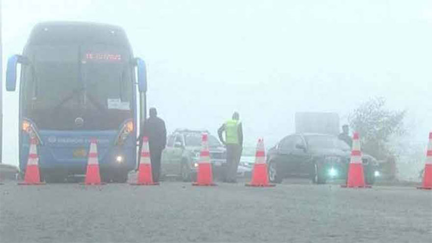 Dense fog forces closure of various motorway sections in Punjab, Sindh