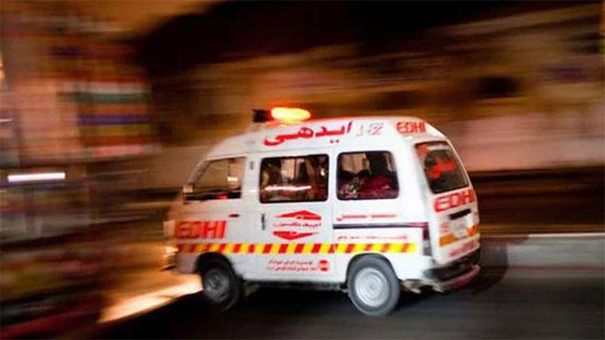 Youngster die in Karachi Road accident