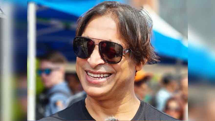 Shoaib Akhtar joints Dhaka Capitals as mentor for BPL 2025