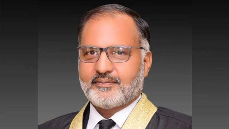 جسٹس (ر) شوکت عزیز صدیقی چیئرمین این آئی آر سی کے عہدے سے مستعفی