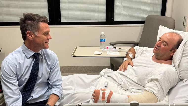 سڈنی: حملہ آور کو دبوچنے والے ہیرو احمد الاحمد کی دنیا بھر پر پذیرائی، انعامات کی بارش