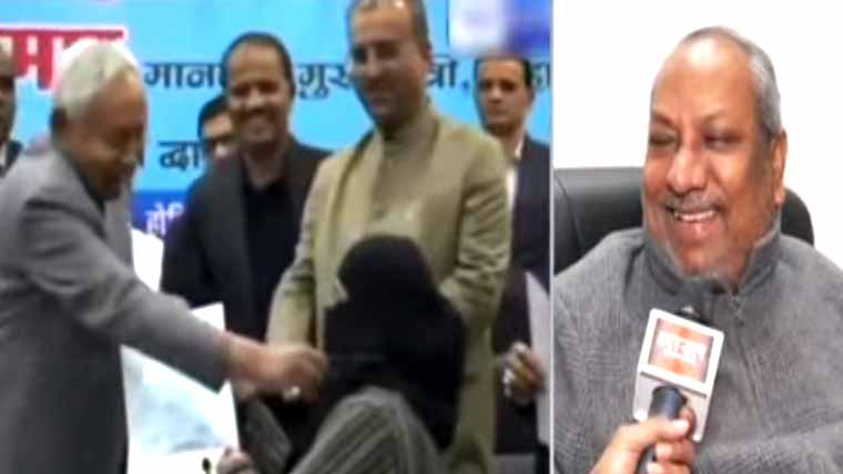 بھارتی وزیراعلیٰ کے خاتون کا حجاب کھینچنے کے بعد ایک اور سیاسی رہنما کی گھٹیا ذہنیت آشکار