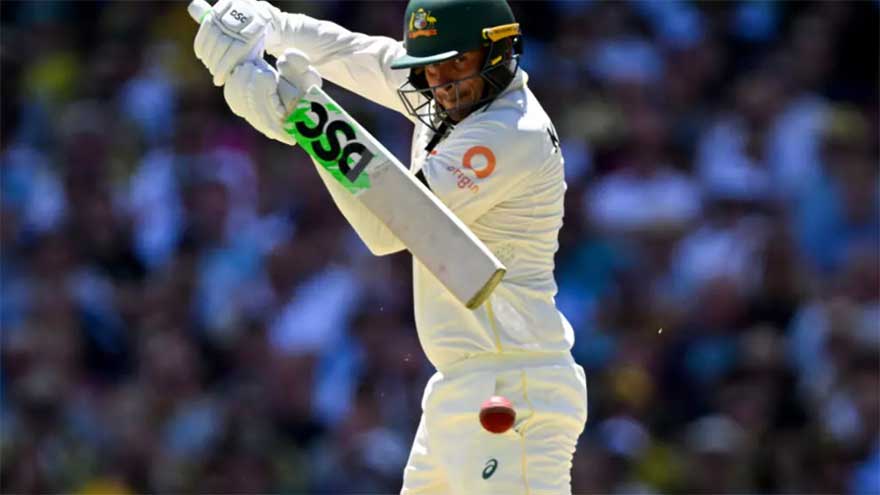 Khawaja revels in late lifeline as Australia 194-5 in 3rd Ashes Test