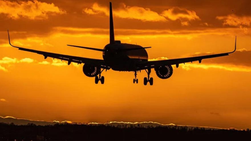 Pakistan extends airspace ban to Indian airlines for another month