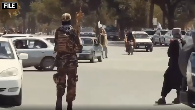 افغانستان جانا اب خطرناک: برطانیہ نے اپنے شہریوں کو سخت وارننگ جاری کر دی