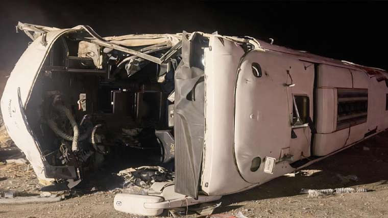 ایران: تیز رفتار بس الٹنے سے 13 مسافر جاں بحق، متعدد زخمی