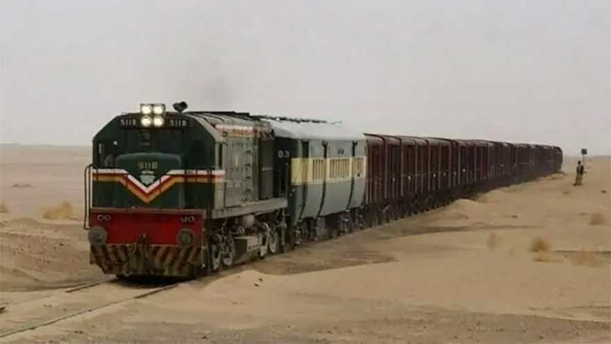 Pakistan plans to shift imported edible oil transport from roads to rail to improve logistics
