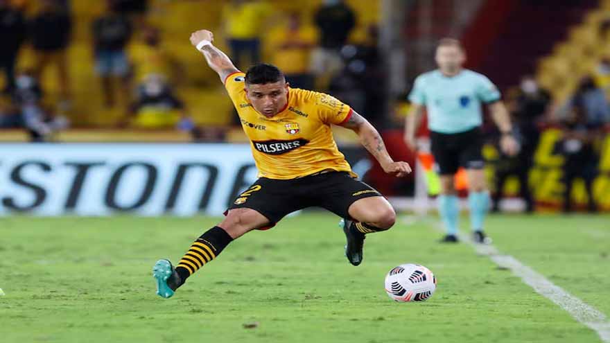 Ecuador footballer Mario Pineida shot and killed