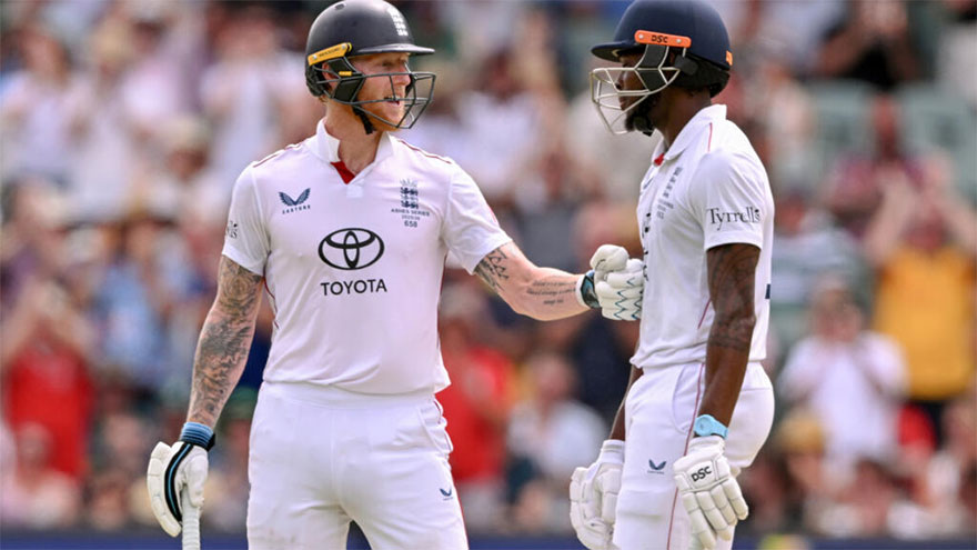 England all out for 286, trail Australia by 85 in 3rd Test