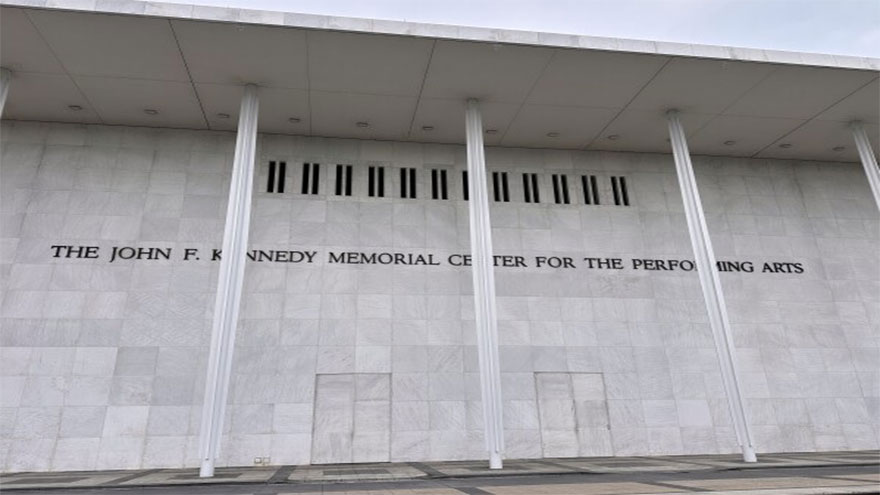 Dunya News Famed Kennedy arts center to be renamed 'Trump-Kennedy Center'