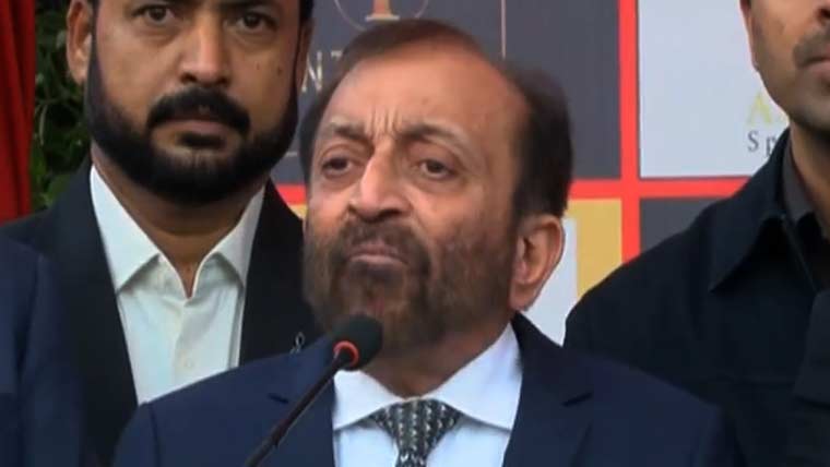 کراچی 60 فیصد معیشت وفاق کو دیتا ، ترقی کا پہیہ رکنا نہیں چاہیے: فاروق ستار