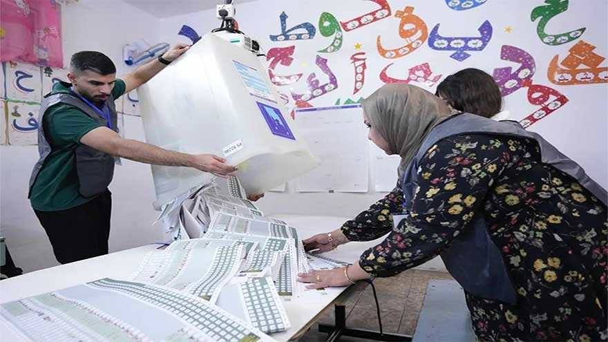 Iraq negotiates new coalition under US pressure