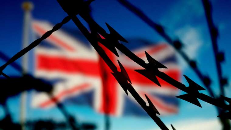 برطانیہ میں افغان ڈیٹا لیک سکینڈل پر وزارت دفاع کے خلاف ایکشن