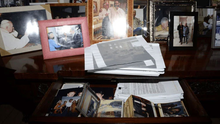 جنسی مجرم جیفری ایپسٹین کیس کا جاری کردہ ریکارڈ ویب سائٹ سے غائب