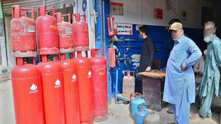 کرشنگ سیزن میں بھی بیرون ملک سے چینی کی درآمد کا سلسلہ جاری