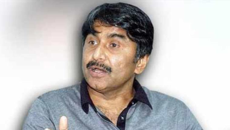 جاوید میانداد کی ہاتھ نہ ملانے پر بھارتی انڈر 19 کرکٹ ٹیم پر کڑی تنقید