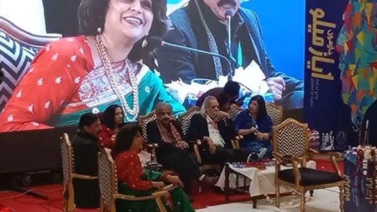 حیدرآباد: ایاز میلے کی اختتامی تقریب میں گلوکاروں کا فن کا مظاہرہ