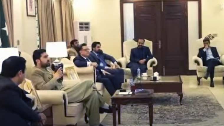 خیبرپختونخوا حکومت اور پاکستان ریلوے کے مابین تعاون و اشتراکِ کار بڑھانے پر اتفاق