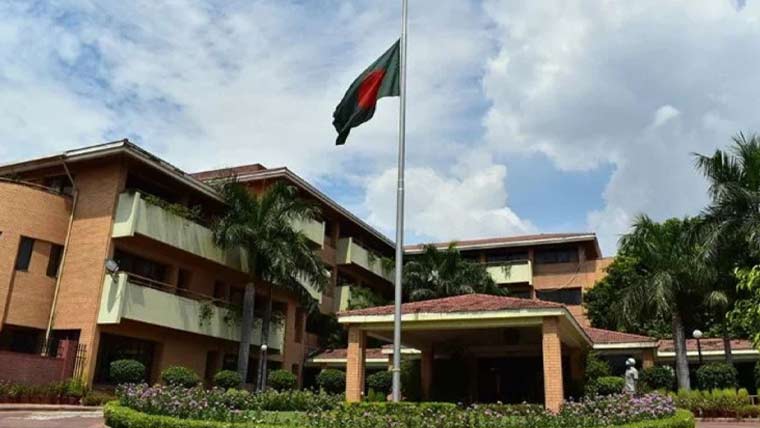 بنگلادیش نے بھارت میں قونصلر اور ویزا خدمات معطل کردیں