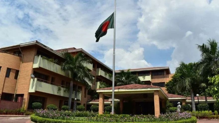 Bangladesh suspends visa services in Delhi and Siliguri after security incidents