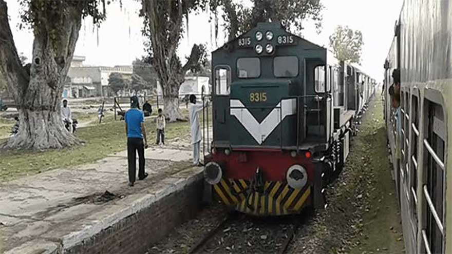 Islamabad Express escapes major disaster