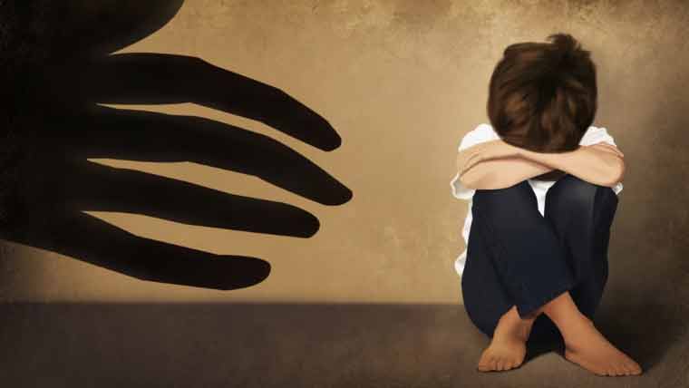 شہر قائد میں اوباش کی کمسن لڑکے سے زیادتی، نیم بیہوشی میں پھینک کر فرار