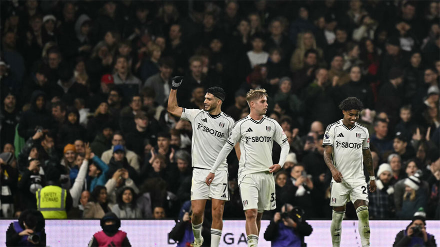 Penalty king Jimenez strikes for Fulham to sink Forest