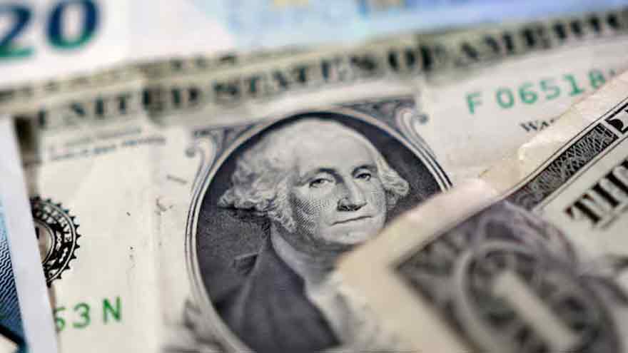 Dollar set for worst year since 2003 as rate outlooks diverge