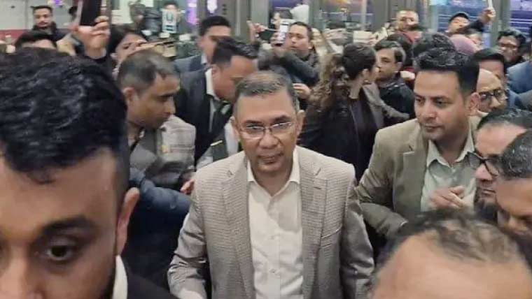 بی این پی کے قائم مقام چیئرمین طارق رحمان 17 برس بعد بنگلا دیش واپس پہنچ گئے