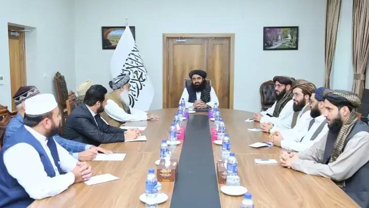 طالبان حکومت نے تمام سرکاری ملازمین کی تنخواہیں معطل کردیں