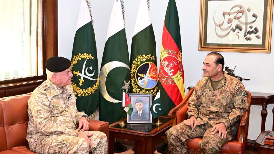 Jordan armed forces chief meets Field Marshal Asim Munir to boost defence ties