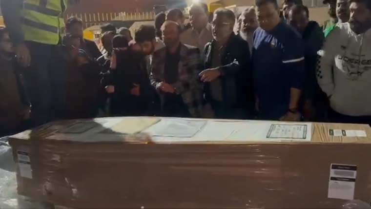 ڈاکٹر عمران فاروق کی اہلیہ کا جسدِ خاکی استنبول سے کراچی پہنچ گیا