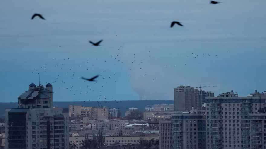 Russian drones, missiles pound Ukraine before Zelenskiy-Trump meeting