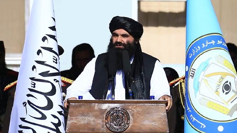 افغانستان کسی کیلئے خطرہ نہیں، بات چیت کا راستہ کھلا ہے: سراج الدین حقانی