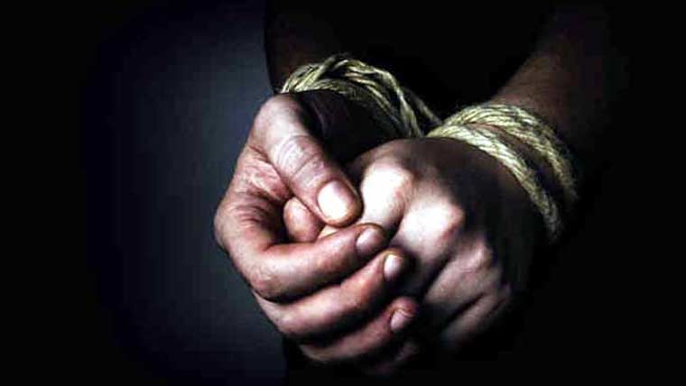 بہاولنگر: شادی شدہ خاتون اغوا، ملزمان نقدی اور تلائی زیورات بھی لے اڑے