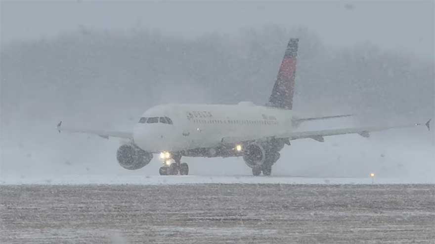 Winter weather in US Northeast leads to thousands of flight delays, cancellations
