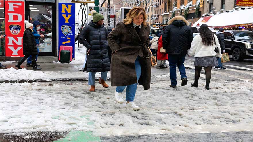 Winter weather in US Northeast leads to thousands of flight delays, cancellations