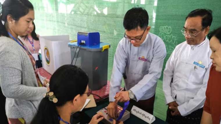 میانمار میں فوجی اقتدار اور خانہ جنگی کے سائے تلے عام انتخابات کا پہلا مرحلہ مکمل