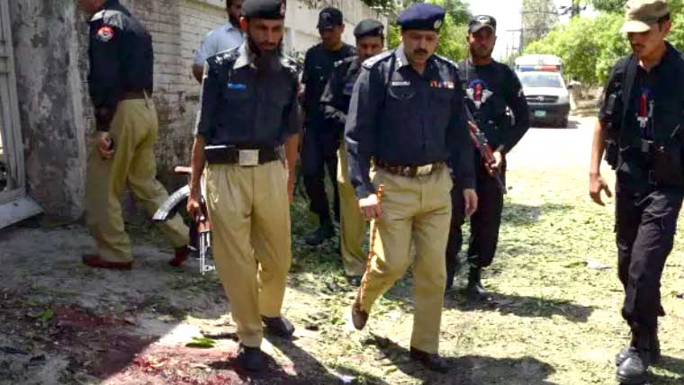 پشاورکے علاقے داؤدزئی میں پولیس مقابلہ، 5 ٹارگٹ کلرز ہلاک