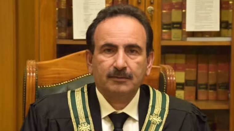 اسلام آباد ہائیکورٹ کے جسٹس آصف کیخلاف ریفرنس دائر، وجہ کیا بنی؟